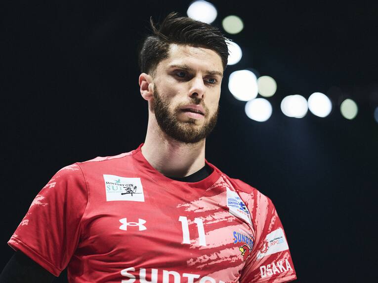 アレクサンデル・シリフカ（サントリーサンバーズ大阪）　©︎Yuki Suenaga