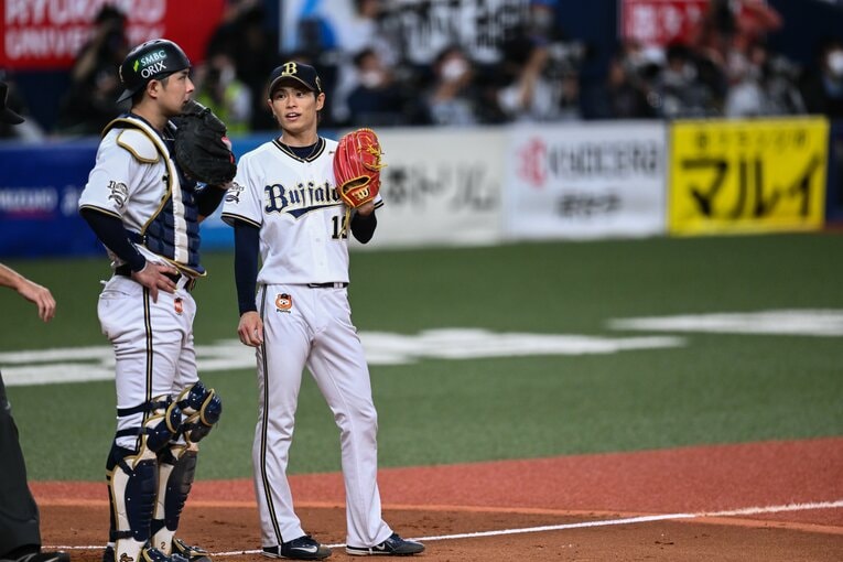 オリックス若月健矢、山岡泰輔（2022年）©︎Nanae Suzuki
