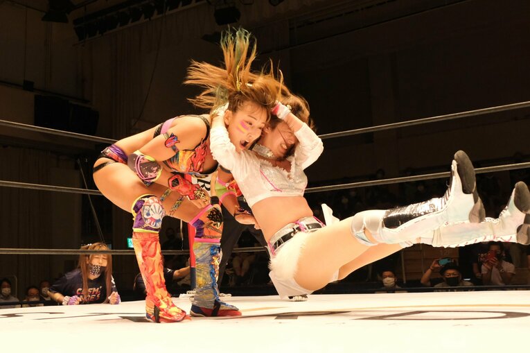 スターダムでのデビュー戦（vsウナギ・サヤカ）