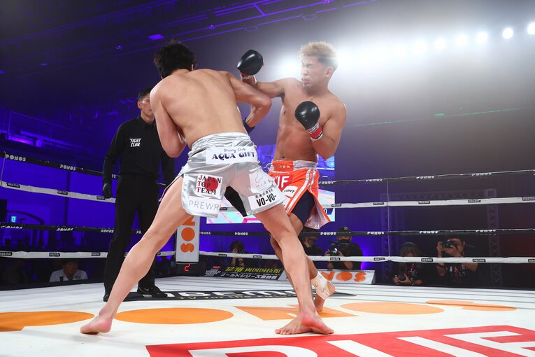 YA-MAN vs.朝倉未来　©RISE CREATION