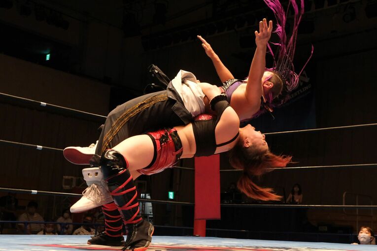 山下りなvs.鈴季すず