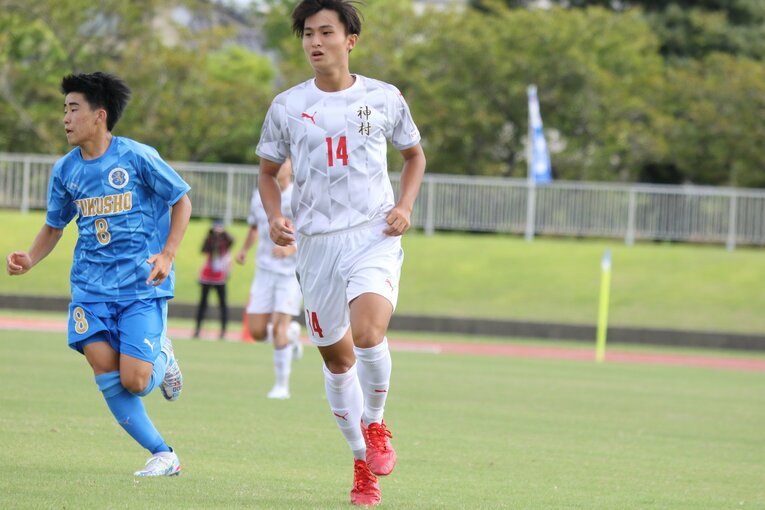 神村学園高・大迫塁（いわきFC）©︎Takahito Ando