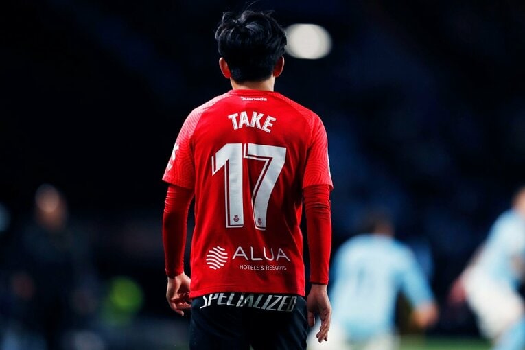 なぜ久保建英が“幻のアシスト”直後、代理監督と言い合いに？ レアル戦前に好調だがマジョルカは…〈撮影者の視点〉(33)