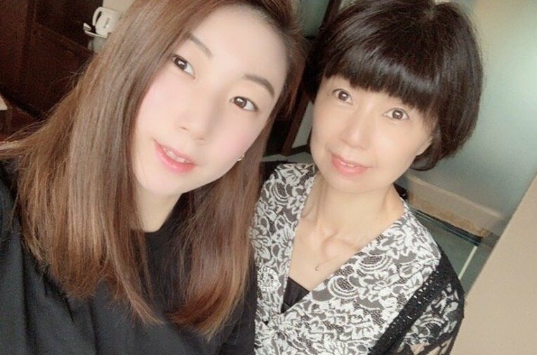 今も娘の活躍を見守る母・洋美さん（本人提供）