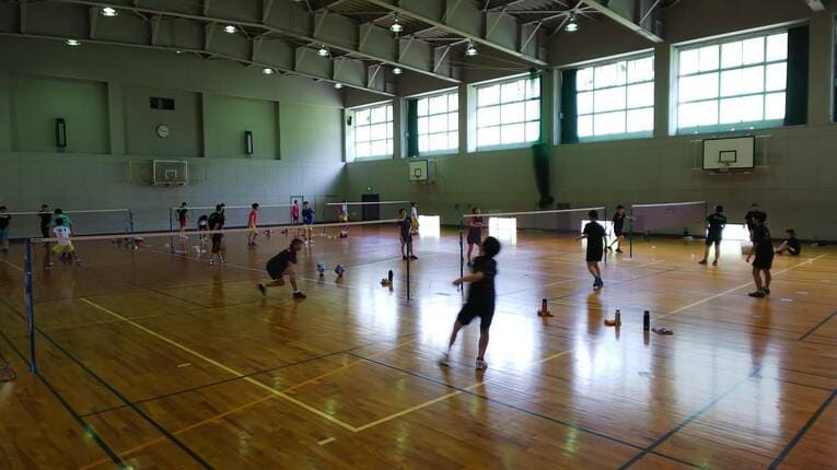 山口茜の母校・勝山高校女子バドミントン部の練習風景（2021年）