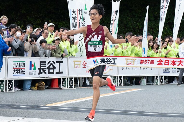 11月の全日本大学駅伝で日本人最高タイムを更新した、早稲田大学の工藤慎作（3年） ／ photograph by Tadashi Hosoda