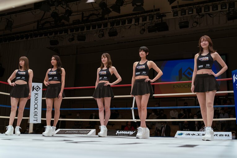 「“ラウンドガール不要論”をどう思う？」人気ラウンドガール・来栖うさこに“グラドル界と格闘技”の関係を聞いてみた〈特別グラビア〉(4)