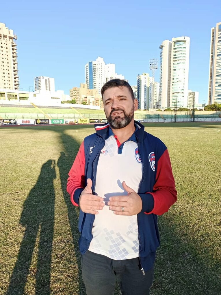 今年、杉浦響選手を指導するジャイメ・コーチ