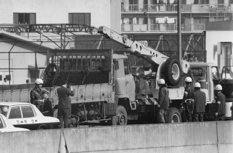 首都高の飯田橋付近、大曲カーブを曲がりきれず大場は帰らぬ人に。当時、衝撃的なニュースとなった　©JIJI PRESS