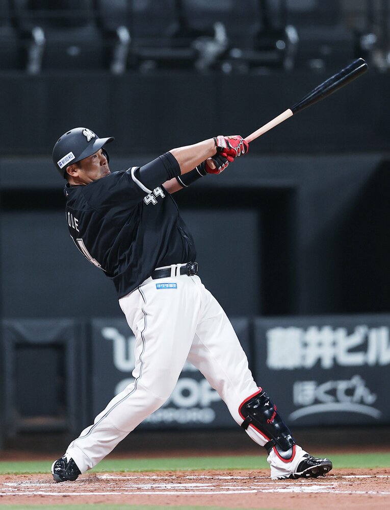 その豪快なスイングでファンの心を掴んだ　©︎JIJI PRESS