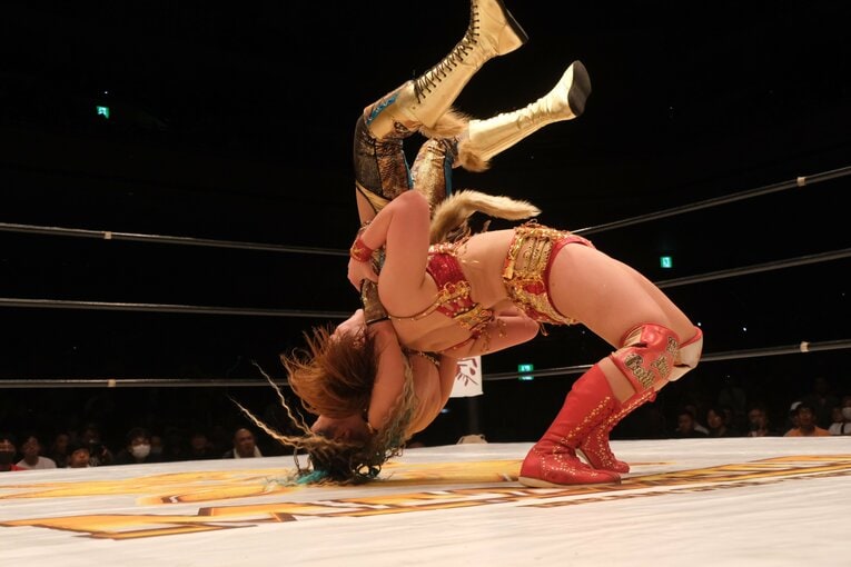 「泣いてんじゃねえ！ってビンタしたけど…」WWEから帰還したSareeeが日本で目指す“プロレス”とは？「ライバルはいればいるほど面白い」(21)