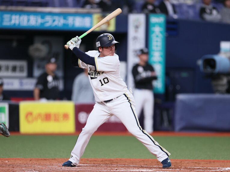 次に指名されたのは、立教大の大城滉二。オリックスが3位で指名した（右に続きます）　©JIJI PRESS