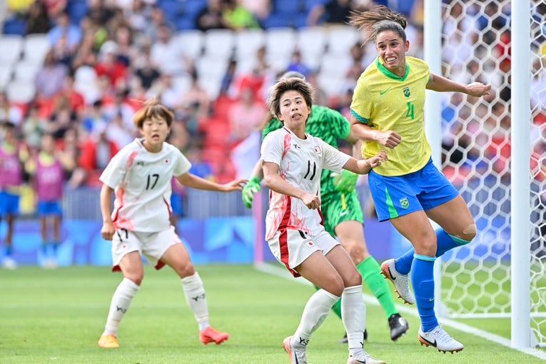 田中らが決定機を決めきれず苦しんだ　©Takuya Nakachi/JMPA