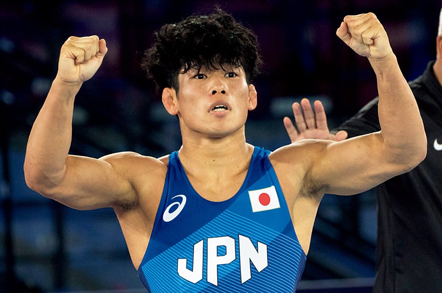 「体に悪い酒は飲むな」「筋肉よりも腱」スピードスケート清水宏保が、レスリング金メダルを目指す甥・清水賢亮(22)に伝えた心得<Number Web> photograph by AFLO
