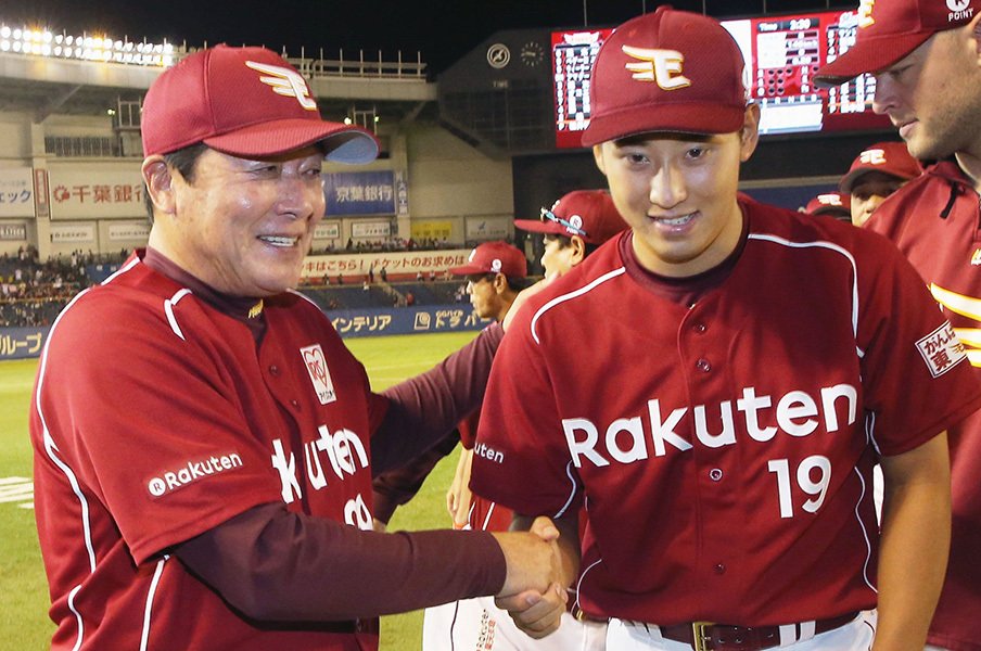 良くも悪くも期待を裏切る球団 3年目の梨田 楽天は優勝できるか プロ野球 Number Web ナンバー