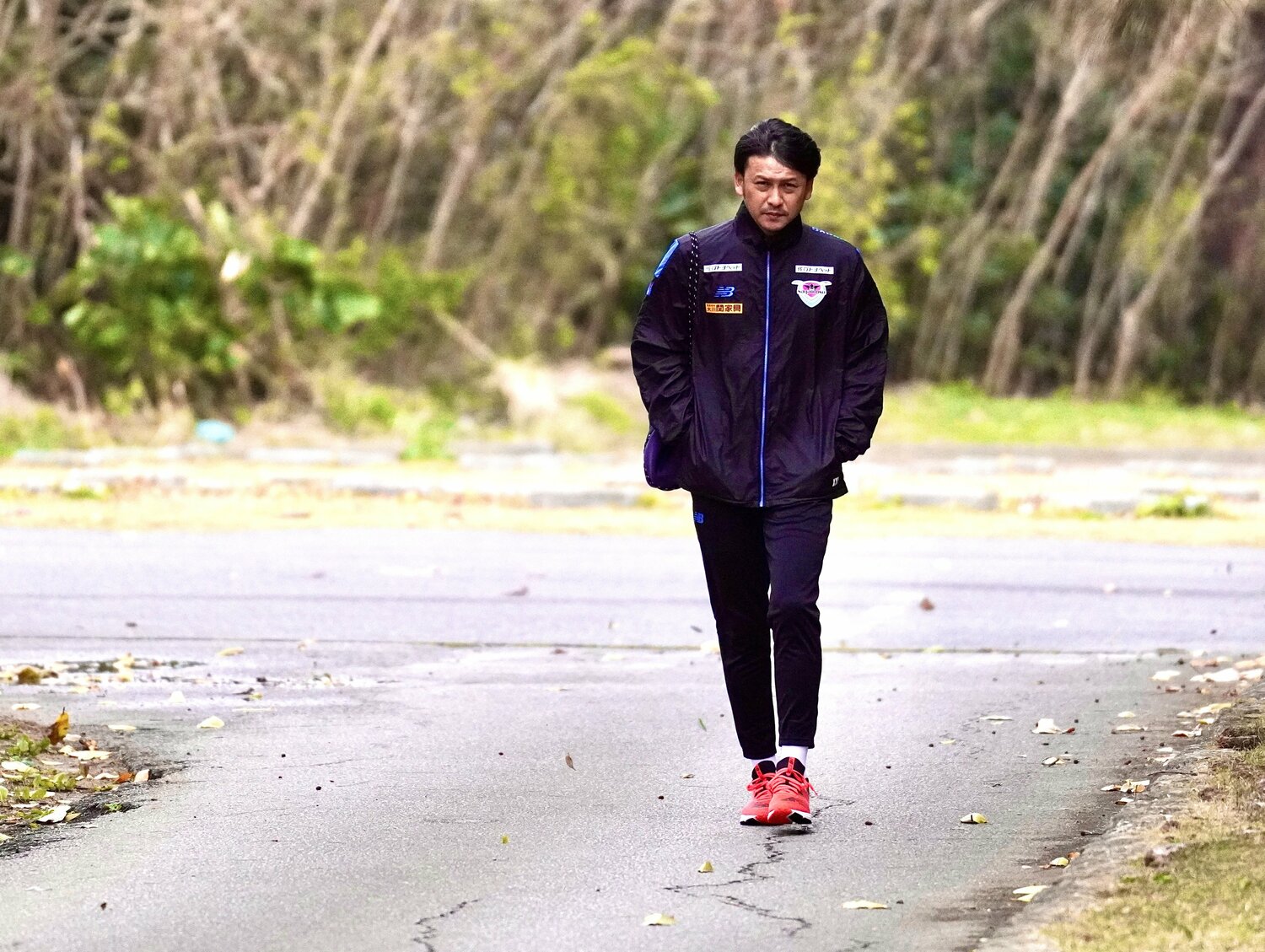 キャンプでの川井監督 ©Atsushi Iio