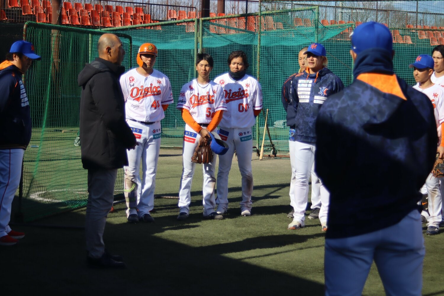 選手に話す和田氏 ©Kou Hiroo