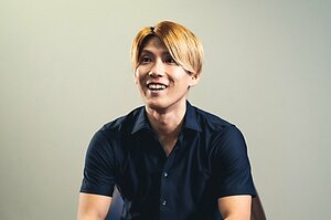 読むとなぜか元気に。失明危機のフットボーラー・松本光平の告白。