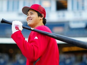 「オータニを見るのが待ちきれない。僕はヤンキースファンだけど」大谷翔平が“ニューヨークを魅了した日”「二刀流をエリートレベルで…」＜Number Web＞ photograph by Daniel Shirey/Getty Images