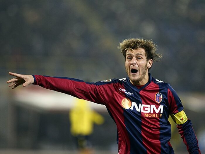 天才ディアマンティを中国へ放出!?金に目が眩んだボローニャの行方は。＜Number Web＞ photograph by AFLO