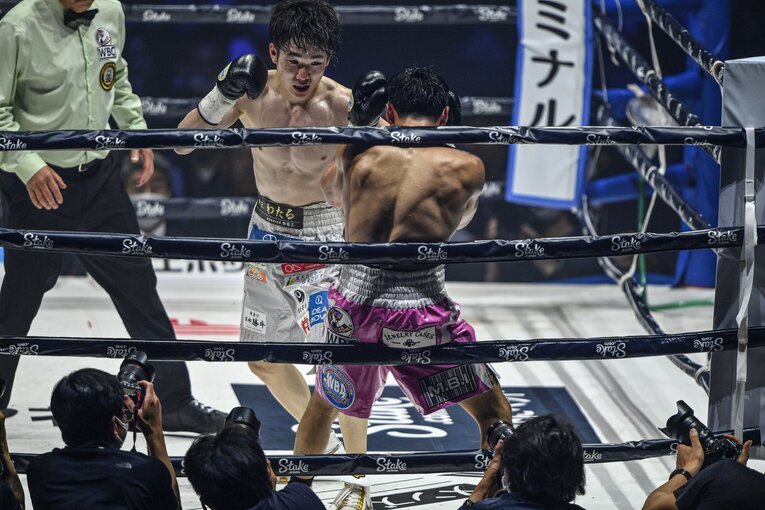 寺地拳四朗vs.アンソニー・オラスクアガ　©Takuya Sugiyama