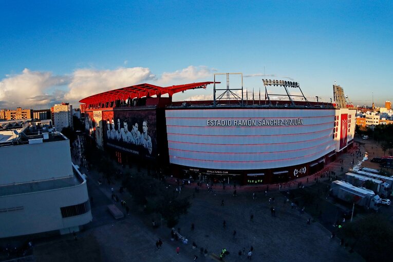 久保建英「脱臼ケガ明け緊急出場」を撮った…W杯へ頼もしい攻撃力と“激論”、気になるのは“ほぼ90分プレー時の疲労感”(3)