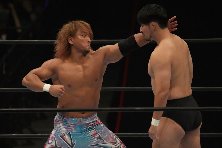 成田蓮に殴りかかる海野翔太