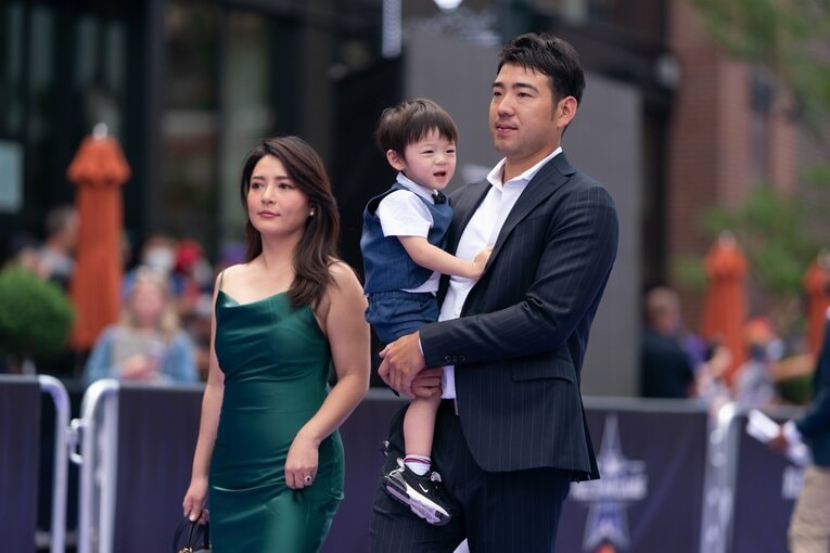 オールスターの”パープルカーペット”を家族で経験した©Getty Images