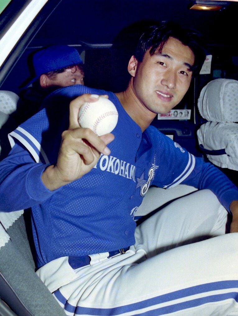横浜時代の盛田幸妃。シュートを使った強烈な内角攻めで、落合博満をはじめ右打者に対して無類の強さを誇った　©Sankei Shimbun