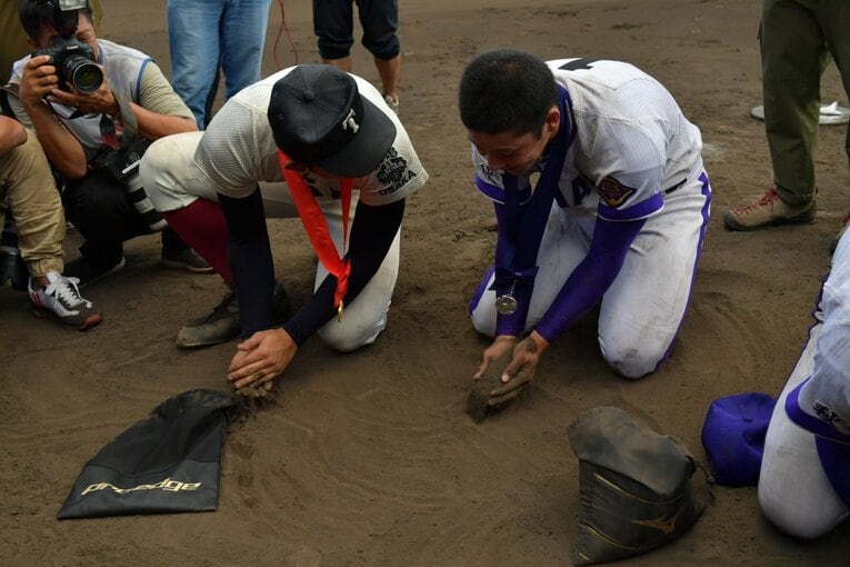 2018年夏の甲子園決勝・金足農vs大阪桐蔭戦後　©Hideki Sugiyama