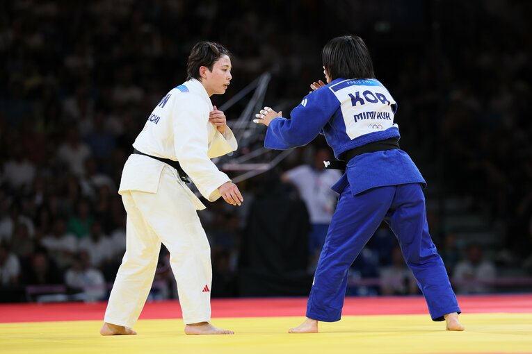 出口とホ・ミミの激闘　©Kaoru Watanabe/JMPA