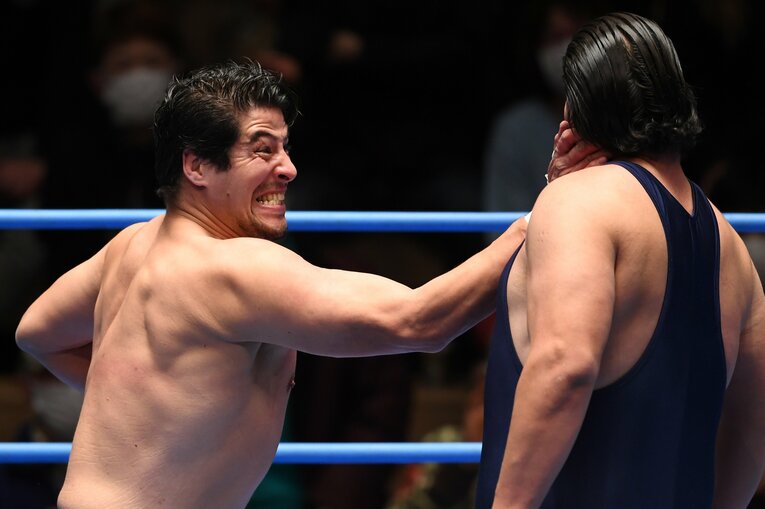 1月2日（昼）の全日本プロレス。斉藤ジュンと斉藤レイの双子対決