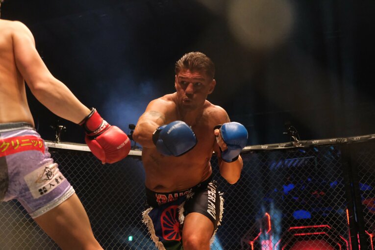 西谷大成vsアルバート・クラウス　©Norihiro Hashimoto