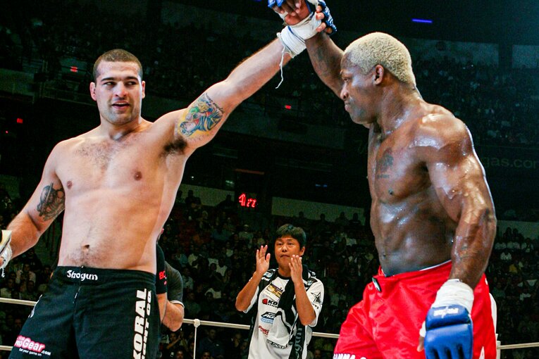 勝利したショーグンを称えるランデルマン　©Susumu Nagao