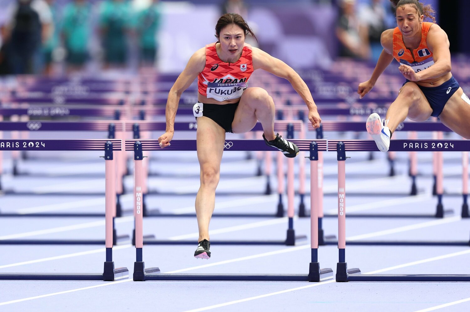 パリ五輪の予選では1組4着ながらプラスで拾われ準決勝に進出　©JMPA