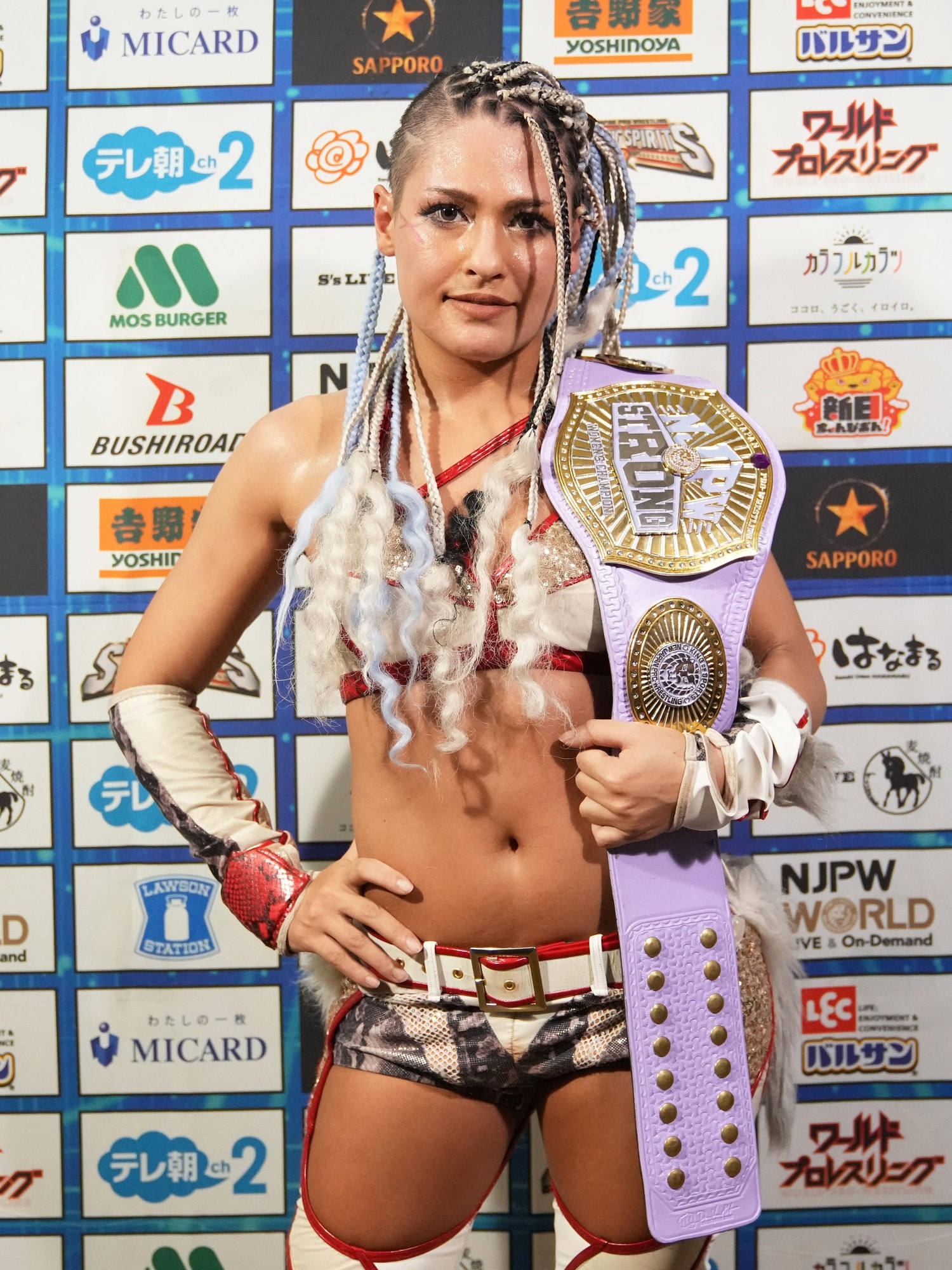 STRONG女子王座のベルトが海外参戦の「通行手形」となるか　©Masashi Hara