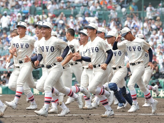 「苦い思い出の球場なので…」甲子園“優勝候補の一角”エースに起きていた悲劇…背番号10で“5カ月ぶり登板”の秘話「みんなが連れてきてくれた」＜Number Web＞ photograph by Sankei Shimbun