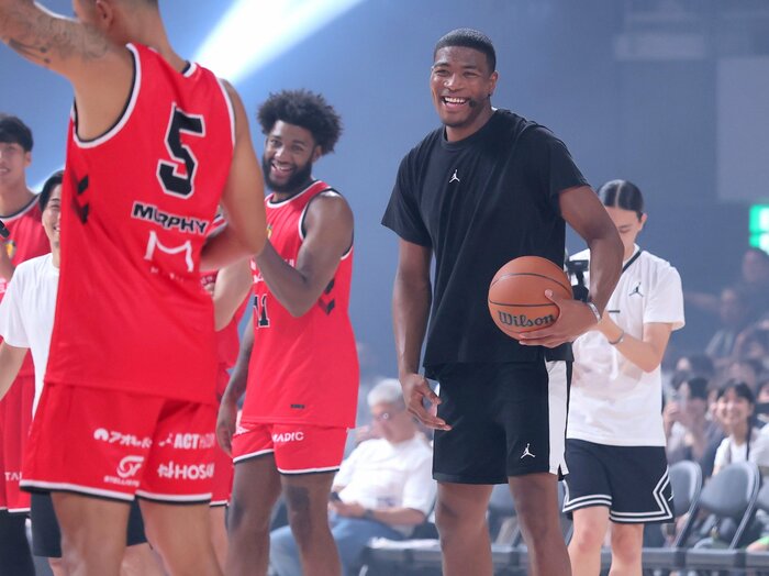 NBAレイカーズ八村塁“バスケ代表復帰”に前向き「やっと一歩進んだ」153人の中高生の前で誓った約束「日本人の誇りを感じた夏」＜Number Web＞ photograph by Hochi Shimbun/AFLO