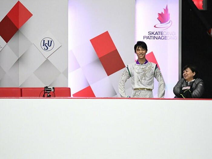羽生結弦の五輪シーズン開幕。SPでの世界新記録と悔し涙。<Number Web> photograph by Kiyoshi Sakamoto/AFLO