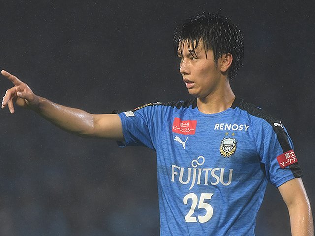 【訳あり品】川崎フロンターレ　トレーニングウェア上下　田中碧 フロンターレの“主”を狙う田中碧。トゥーロン優秀選手が増す逞しさ