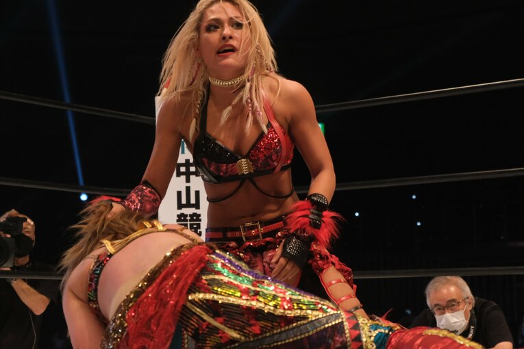 タイトルマッチは“朱里との作品”だった…新王者・ジュリアはスターダムをどう“引っかき回す”のか？ 異例のアピール「全員覚悟しとけよ！」(45)