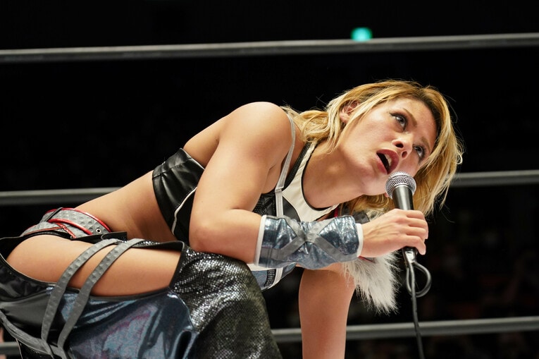 「あんなにいい人いないよ。ただ…」引退の危機を乗り越えたジュリアが語るスターダム王者・朱里への“ジェラシー”《特別グラビア》(36)