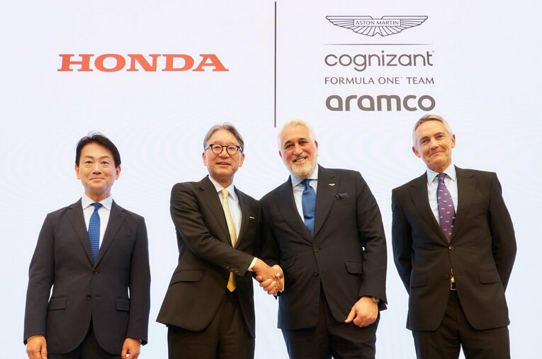 5月24日のF1復帰会見に登壇したウィットマーシュCEO（右端）。他の登壇者は左からHRCの渡辺社長、ホンダの三部社長、アストンマーティン会長のストロール氏 ／ photograph by HONDA