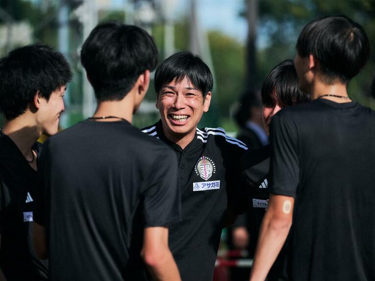 出雲駅伝の勝利を足がかりに、学生三大駅伝制覇を狙う前田康弘監督　©Yuki Suenaga