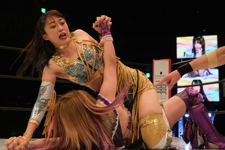 「ここまでやらなきゃ勝てない」中野たむとの死闘…スターダム新王者・上谷沙弥と“狂気と全力”のフェニックス・スプラッシュ(25)