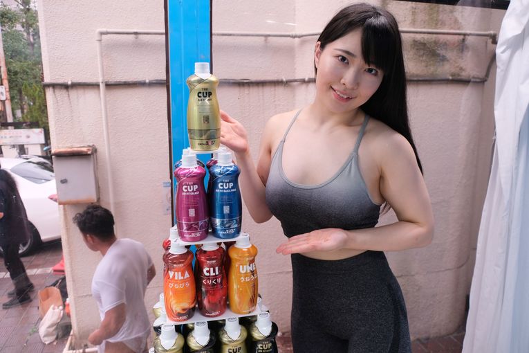 8月24日に行われた「マジックミラー号」での会見