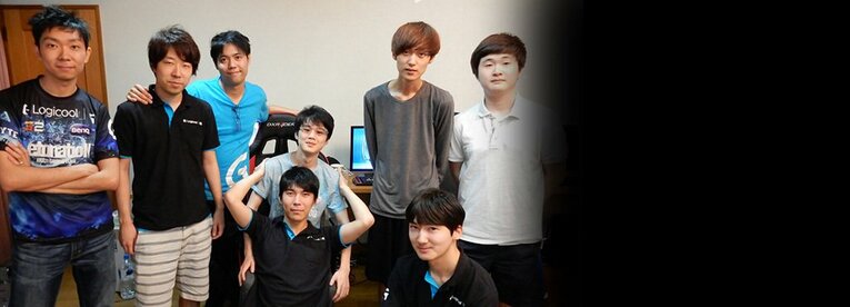 日本初の完全プロゲーミングチーム『DetonatioN Focus Me』のメンバーたち。普段と試合中の表情のギャップに驚かされる。 ／ photograph by Sports Graphic Number/SANKO.inc