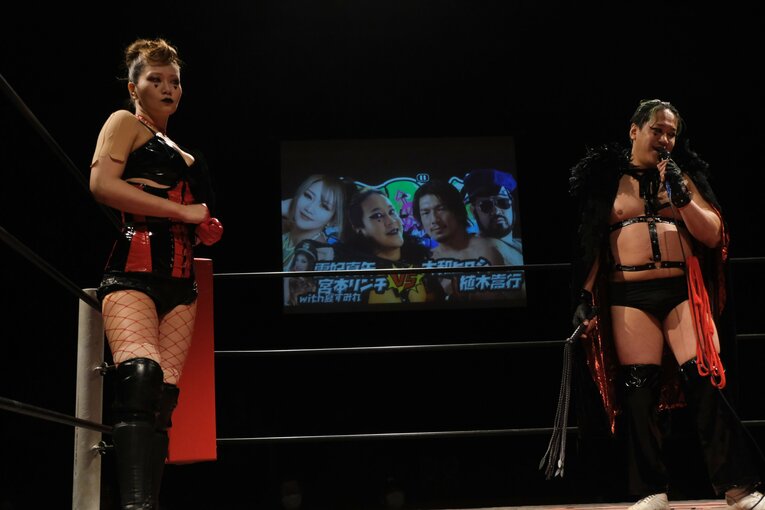 ボンデージ姿でムチ乱打も…“フェリス卒”女子レスラー・雪妃真矢がフリーで始めた新たな闘いとは？「伸び伸びと、怒られてもいいので（笑）」(30)