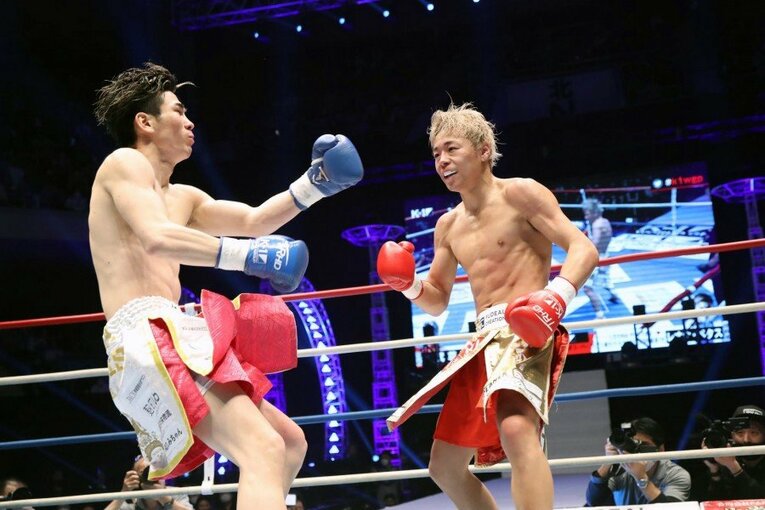 2021年3月28日、レオナ・ペタスをKOする武尊　©K-1