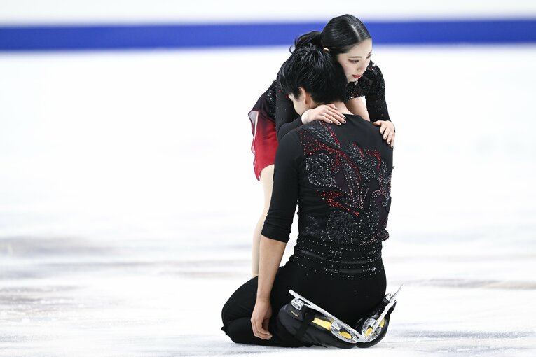 全日本選手権で優勝した三浦璃来・木原龍一　©Asami Enomoto